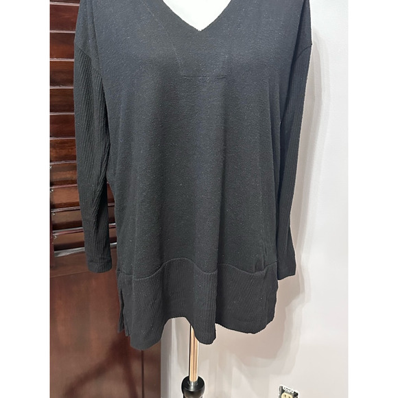 Vince Camuto Womens Casual Top Black Long Sleeve V Neck Knit M New - Picture 3 of 8